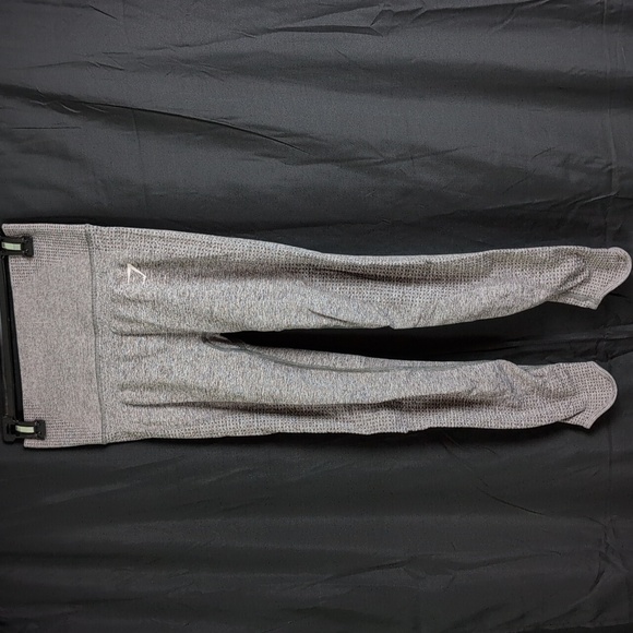 GymShark 7/8 Leggings. Small. EUC. - Picture 1 of 10